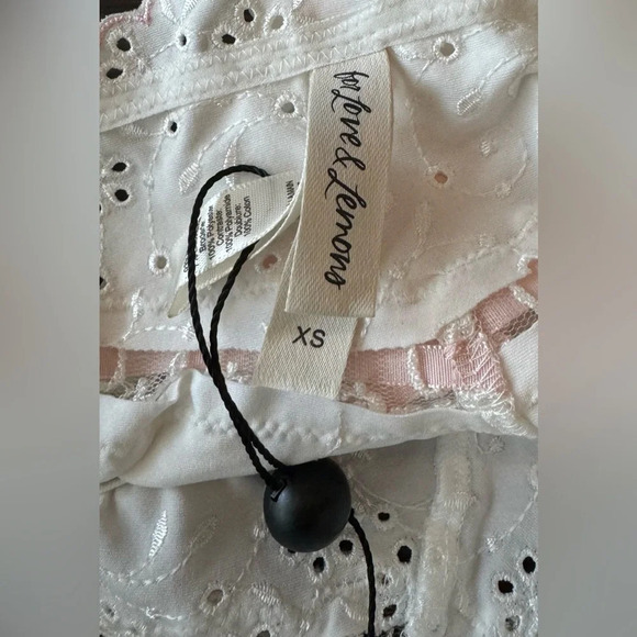 NEW FOR LOVE & LEMONS White Pink Eyelet Lace Ribbon Panty Size XS lingerie rare - Picture 4 of 5
